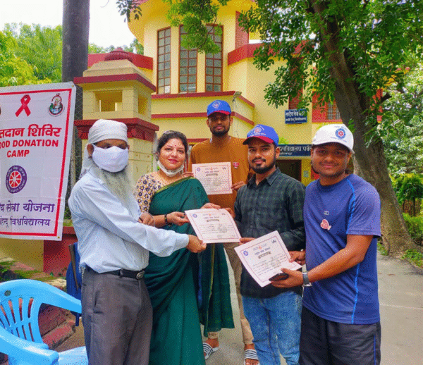 Support BHU PhD Scholar Sujeet to Educate 250+ Underprivileged Rural Children